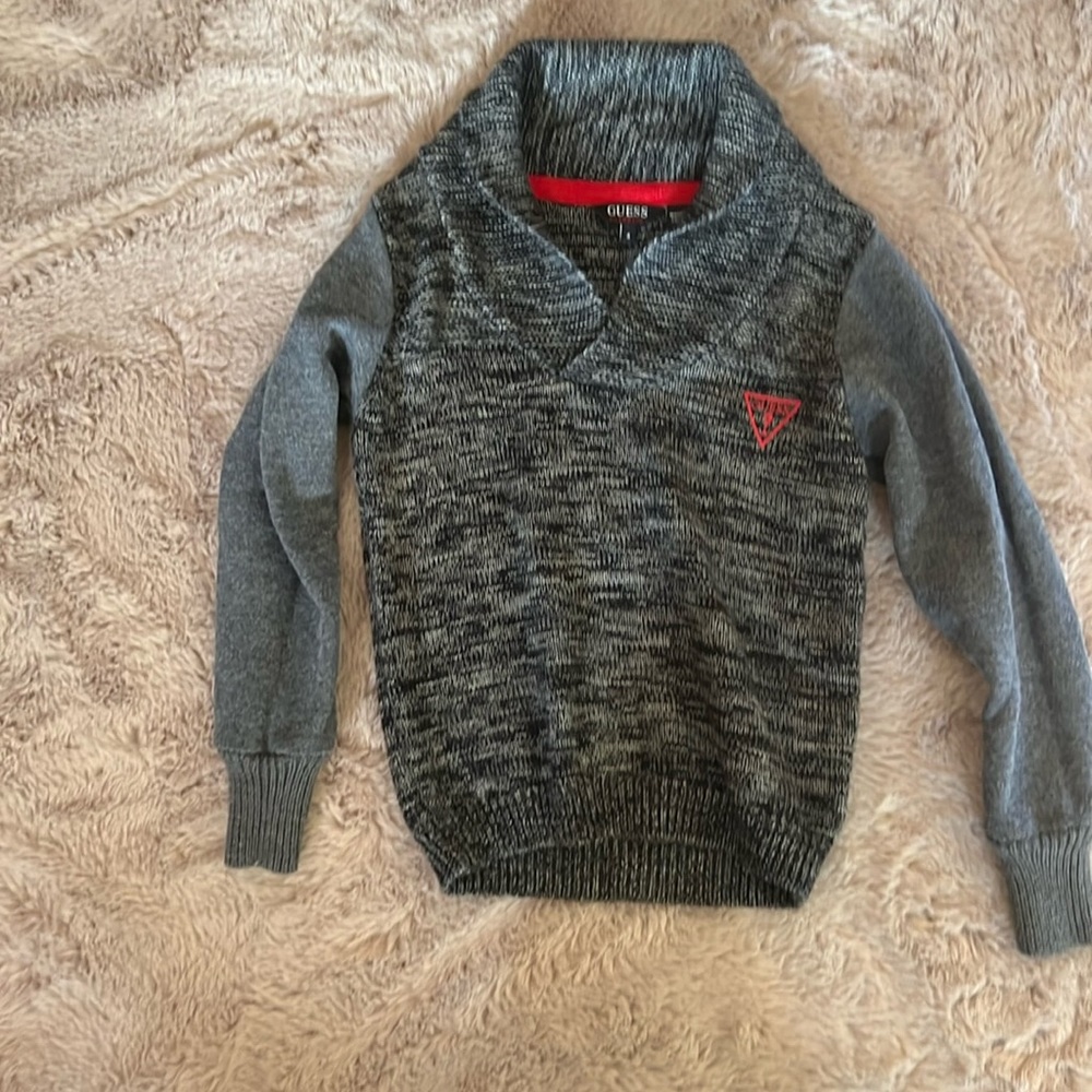 Boys guess gray and black sweater